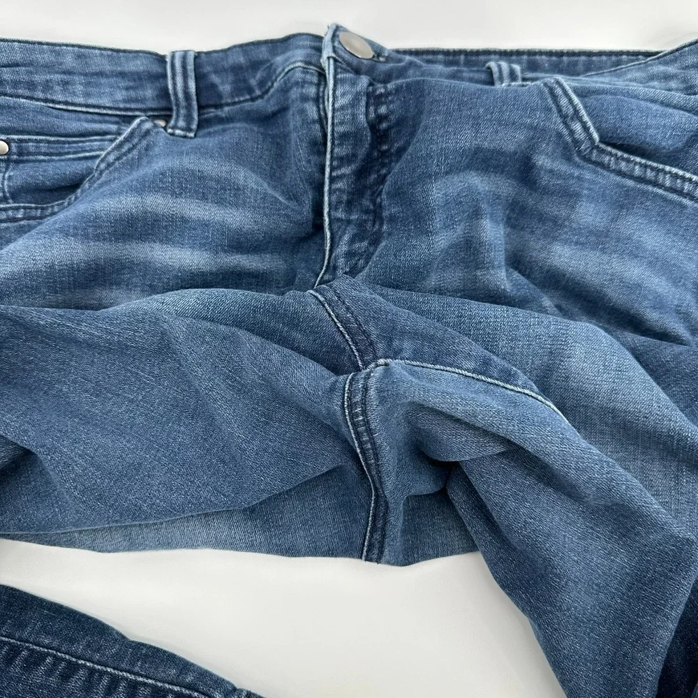 Croft & Barrow Capri Jeans Womens 12 Blue Denim Medium Wash Stretch Comfort